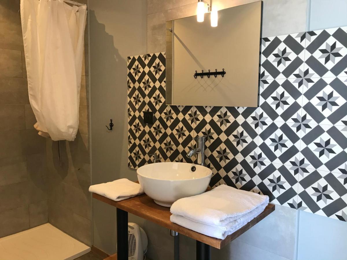 Bed and Breakfast Les Costebelles Valensole Esterno foto