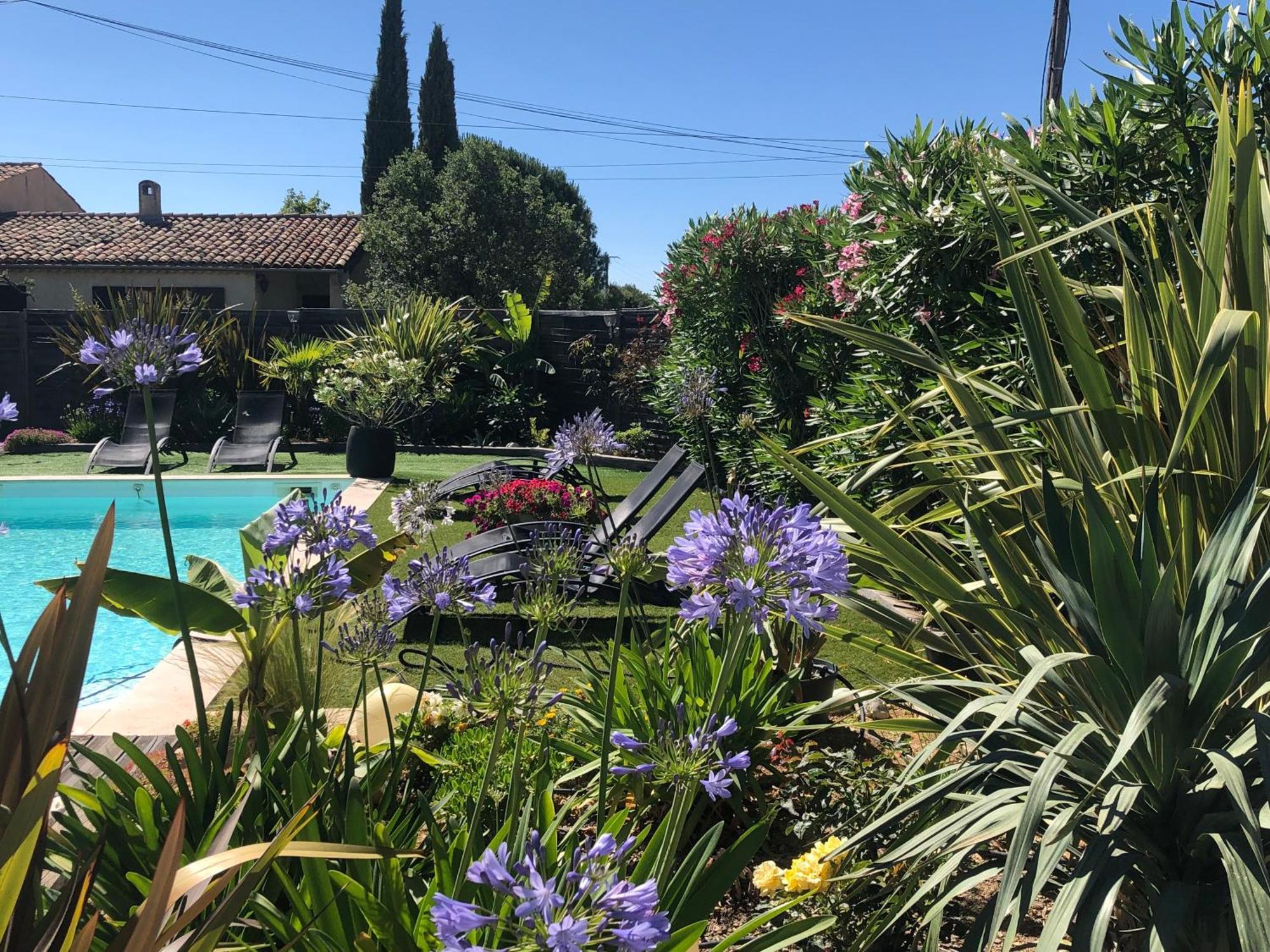 Bed and Breakfast Les Costebelles Valensole Esterno foto