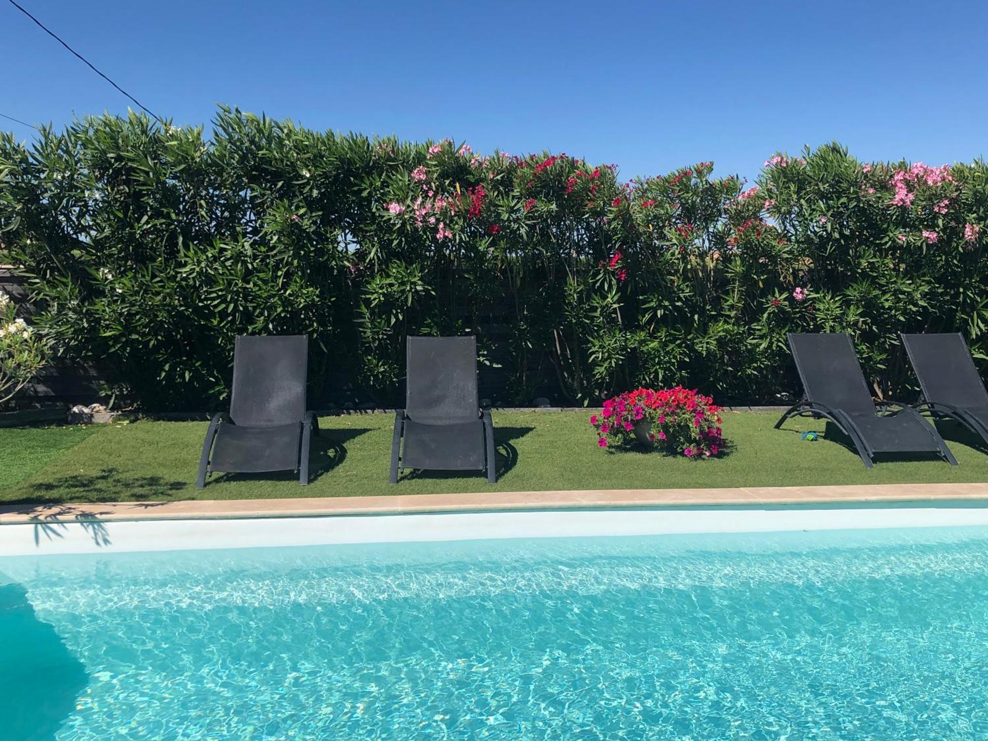 Bed and Breakfast Les Costebelles Valensole Esterno foto